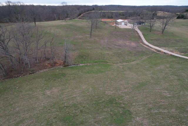 408 County Road 599, Caulfield, MO 65626