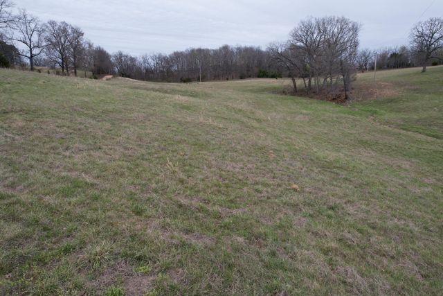 408 County Road 599, Caulfield, MO 65626