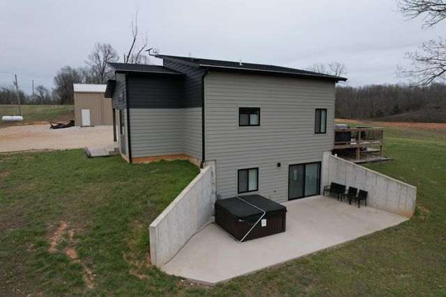 408 County Road 599, Caulfield, MO 65626