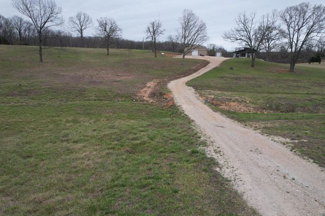 408 County Road 599, Caulfield, MO 65626