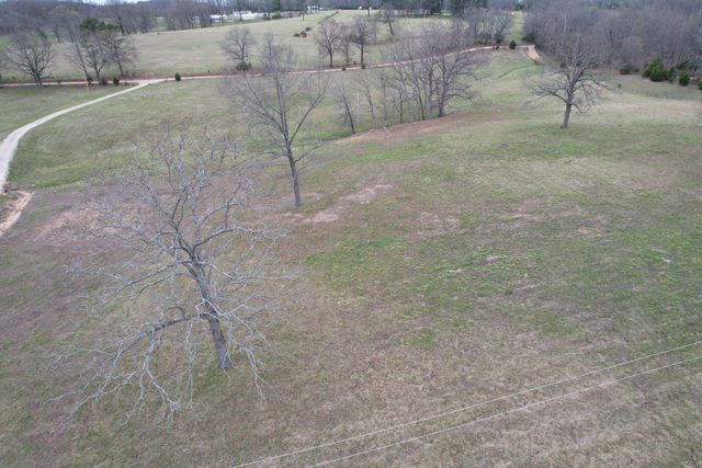 408 County Road 599, Caulfield, MO 65626