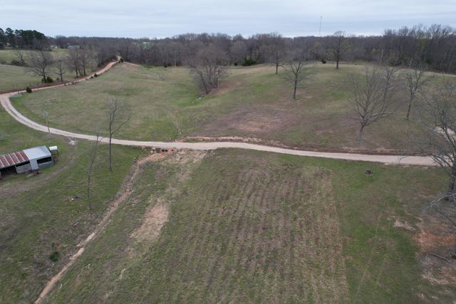 408 County Road 599, Caulfield, MO 65626