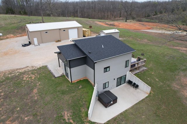 408 County Road 599, Caulfield, MO 65626