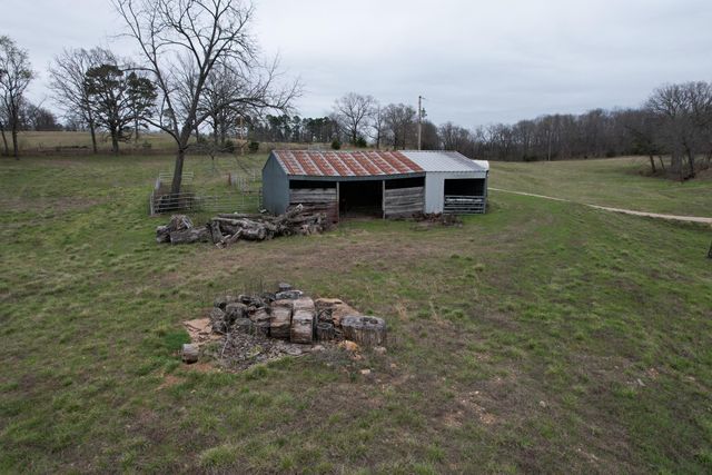 408 County Road 599, Caulfield, MO 65626