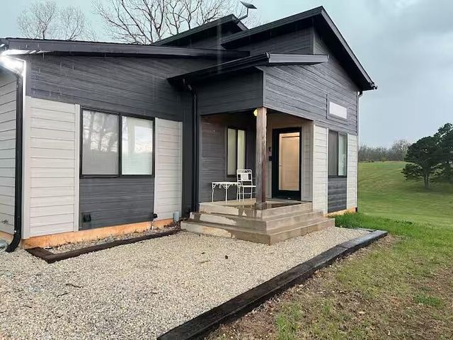 408 County Road 599, Caulfield, MO 65626