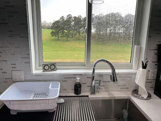 408 County Road 599, Caulfield, MO 65626