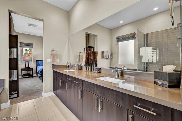 1257 Venue Street 102, Las Vegas, NV 89135