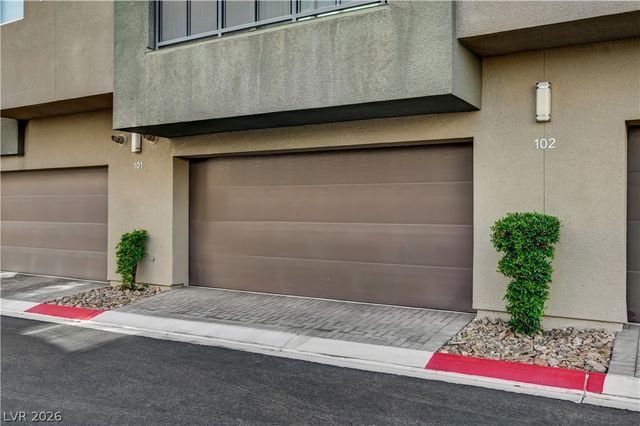 1257 Venue Street 102, Las Vegas, NV 89135
