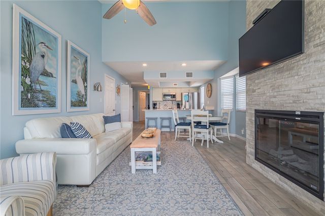 2292 N Fulton Beach Road 405, Rockport, TX 78382