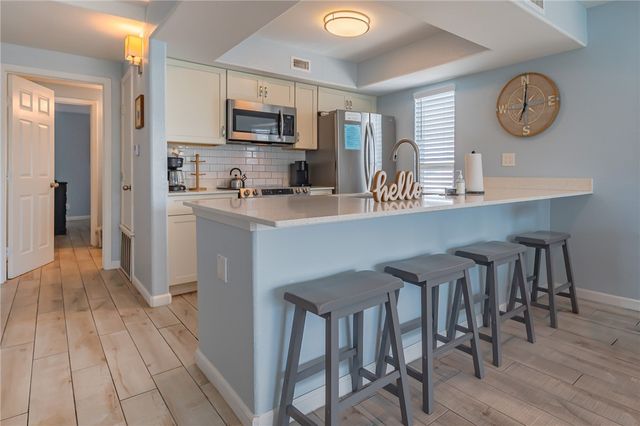 2292 N Fulton Beach Road 405, Rockport, TX 78382