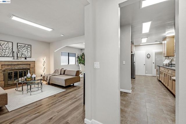 3626 Midvale Ave, Oakland, CA 94602