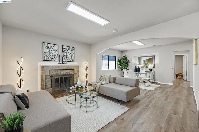 3626 Midvale Ave, Oakland, CA 94602
