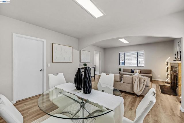 3626 Midvale Ave, Oakland, CA 94602