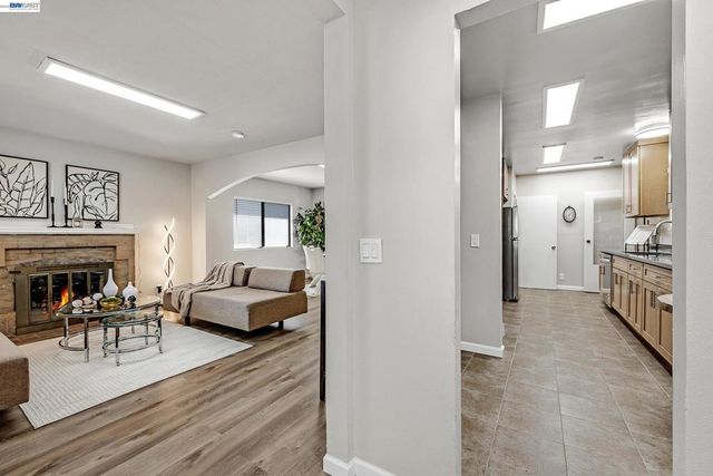 3626 Midvale Ave, Oakland, CA 94602