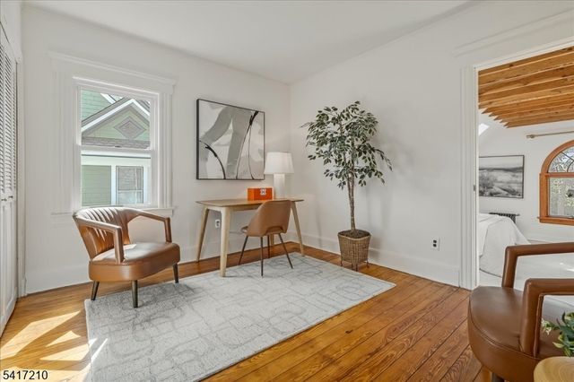 82 Essex Ave, Glen Ridge Boro Twp., NJ 07028