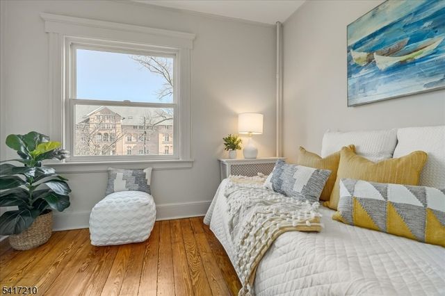 82 Essex Ave, Glen Ridge Boro Twp., NJ 07028