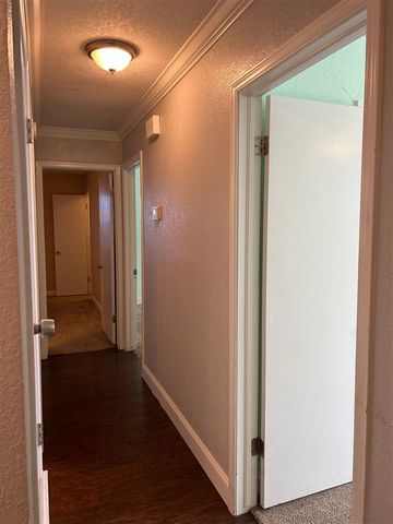 1605 NW 79th St, Lawton, OK 73505