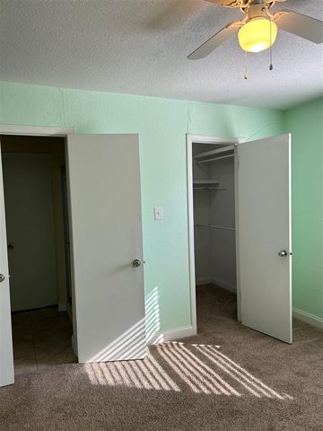1605 NW 79th St, Lawton, OK 73505