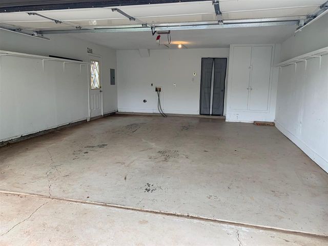 1605 NW 79th St, Lawton, OK 73505