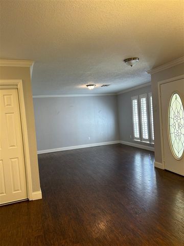 1605 NW 79th St, Lawton, OK 73505