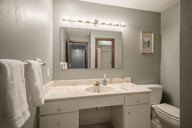 22 Whitcomb Circle, Madison, WI 53711