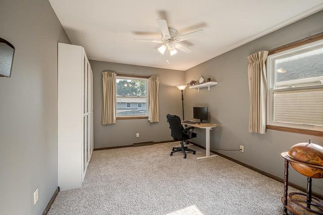 22 Whitcomb Circle, Madison, WI 53711
