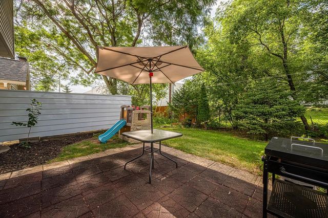 22 Whitcomb Circle, Madison, WI 53711