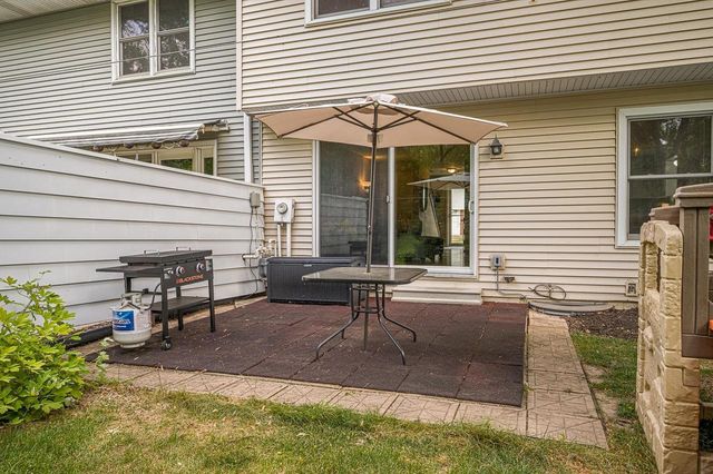 22 Whitcomb Circle, Madison, WI 53711