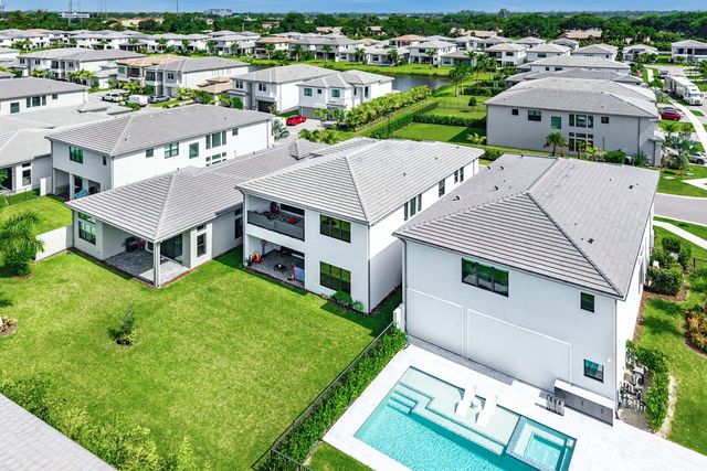 8381 Fishers Island Way, Boca Raton, FL 33434