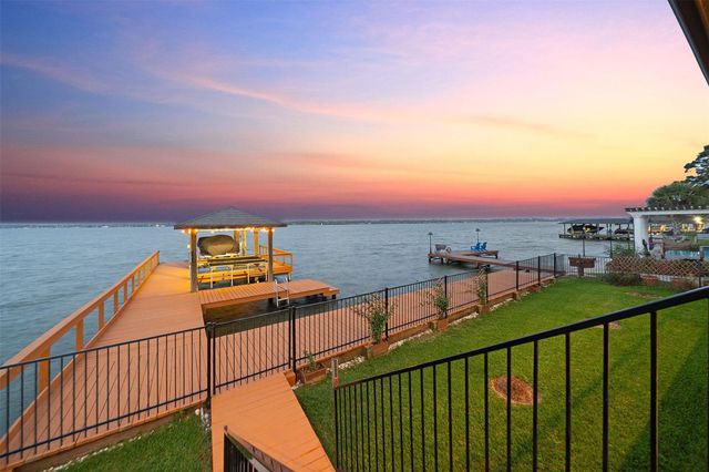 18922 Vantage View Lane, Houston, TX 77346