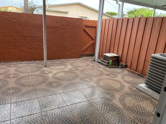 10851 SW 6th St 5, Sweetwater, FL 33174