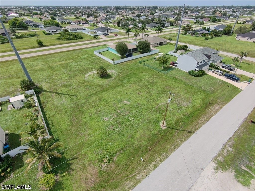 114 NW 24th AVE, Cape Coral, FL 33993