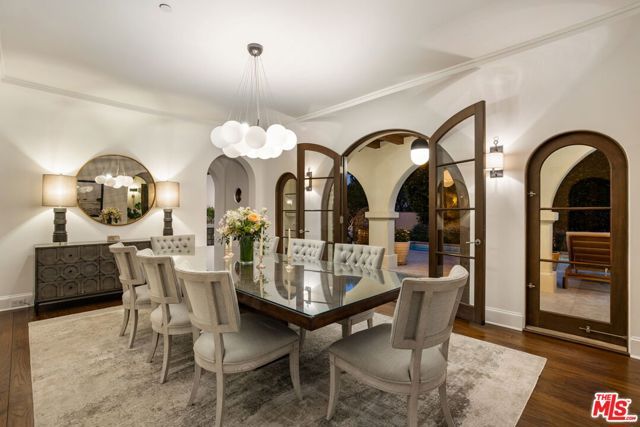 182 N Carmelina Avenue, Los Angeles, CA 90049