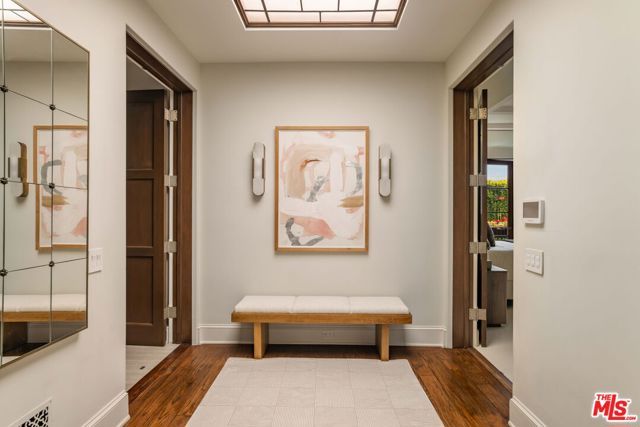 182 N Carmelina Avenue, Los Angeles, CA 90049