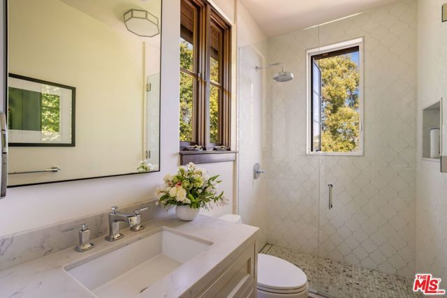 182 N Carmelina Avenue, Los Angeles, CA 90049