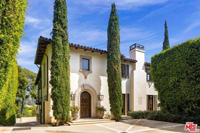 182 N Carmelina Avenue, Los Angeles, CA 90049