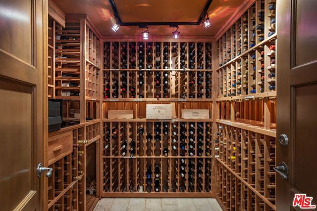 182 N Carmelina Avenue, Los Angeles, CA 90049