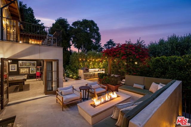 182 N Carmelina Avenue, Los Angeles, CA 90049