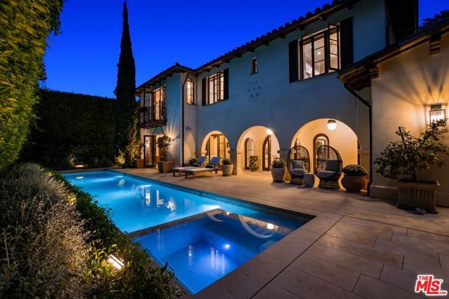 182 N Carmelina Avenue, Los Angeles, CA 90049