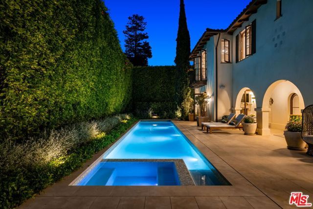 182 N Carmelina Avenue, Los Angeles, CA 90049