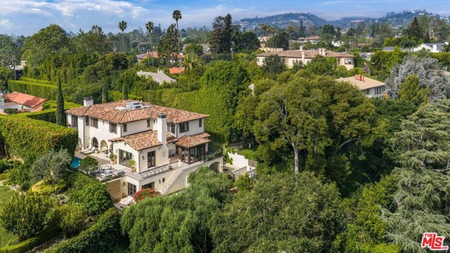 182 N Carmelina Avenue, Los Angeles, CA 90049