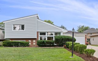 9400 Octavia Avenue, Morton Grove, IL 60053