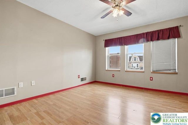 734 South 8th Street, Allentown City, PA 18103