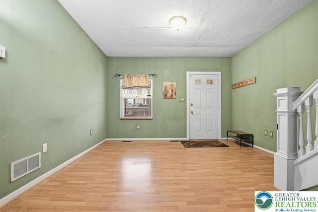 734 South 8th Street, Allentown City, PA 18103