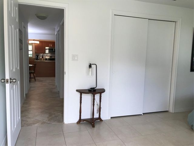 409 SW Natura Avenue D, Deerfield Beach, FL 33441