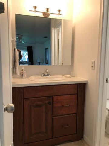 409 SW Natura Avenue D, Deerfield Beach, FL 33441