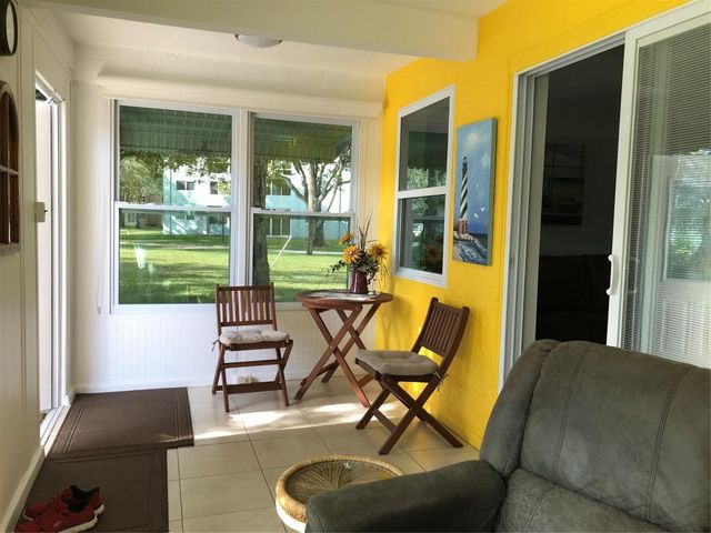 409 SW Natura Avenue D, Deerfield Beach, FL 33441