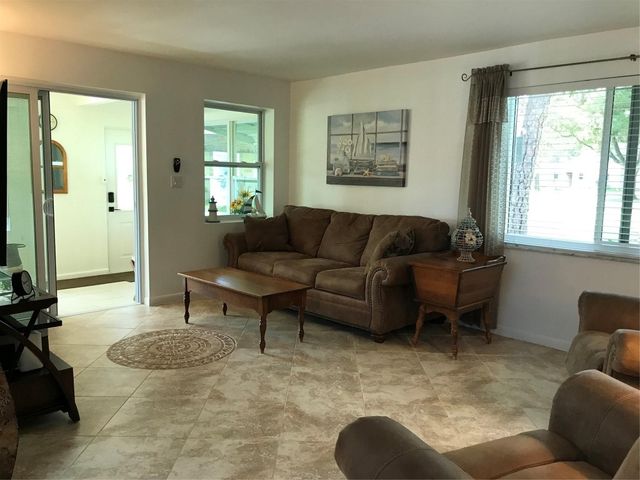 409 SW Natura Avenue D, Deerfield Beach, FL 33441