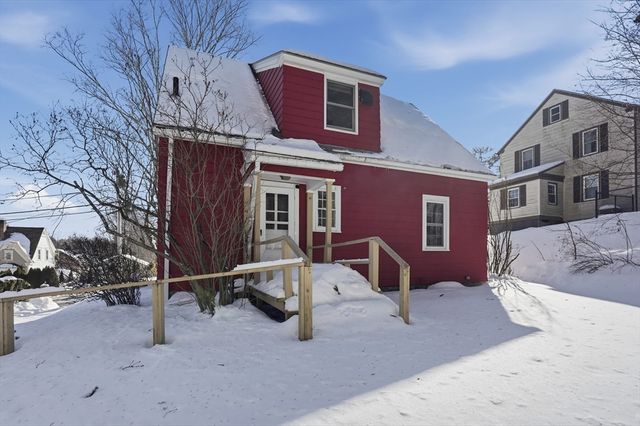 12 Cardinal Road, Worcester, MA 01602