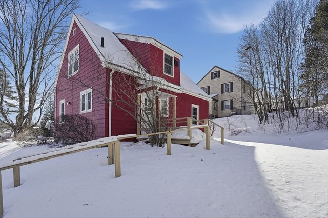 12 Cardinal Road, Worcester, MA 01602